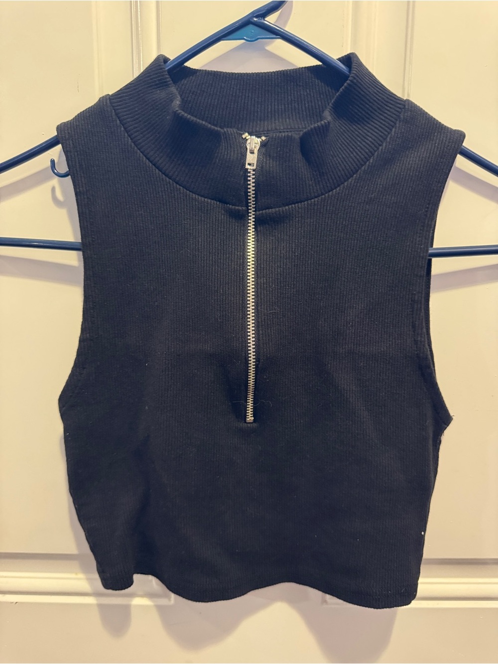 Zara Black Sleeveless Ribbed Half Zip Front Crop Top Size S